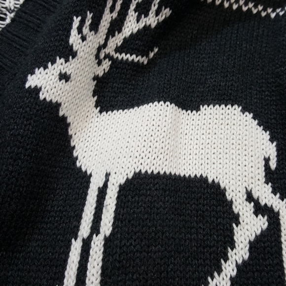 Forever 21 elk/deer button front cardigan sweater size small - Picture 6 of 6